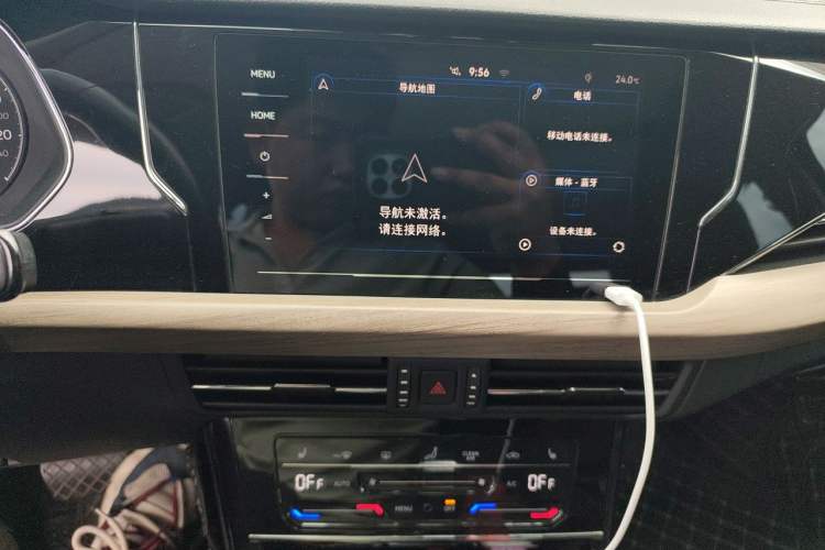 Used Volkswagen Passat New Energy 2020 430 PHEV Hybrid Elite Edition China VI Standard Audio And AC Panel
