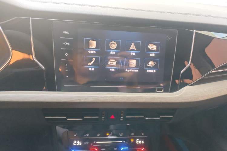 Used Volkswagen Passat New Energy 2020 430 PHEV Hybrid Luxury Edition China VI Standard Audio And AC Panel