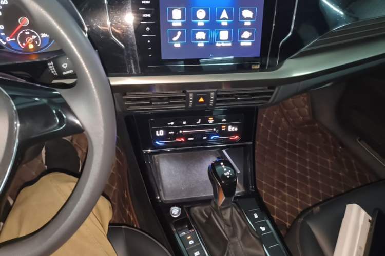 Used Volkswagen Passat New Energy  Audio And AC Panel