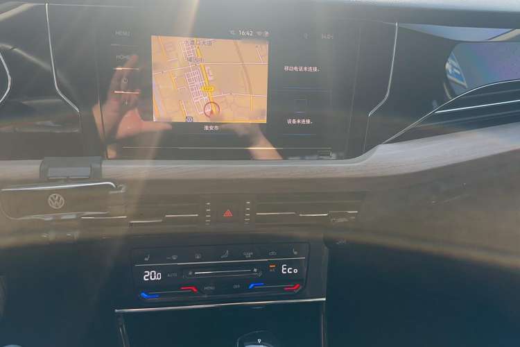 Used Volkswagen Passat New Energy 2020 430 PHEV Hybrid Luxury Edition China VI Standard Audio And AC Panel