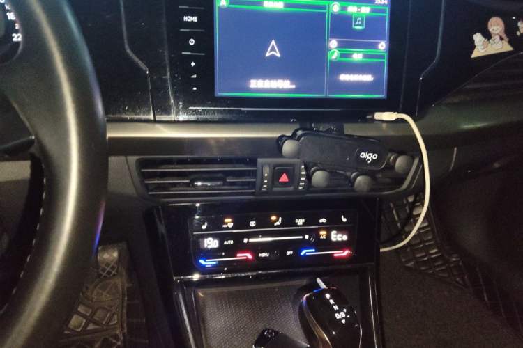 Used Volkswagen Passat New Energy 2020 430 PHEV Hybrid Elite Edition China VI Standard Audio And AC Panel