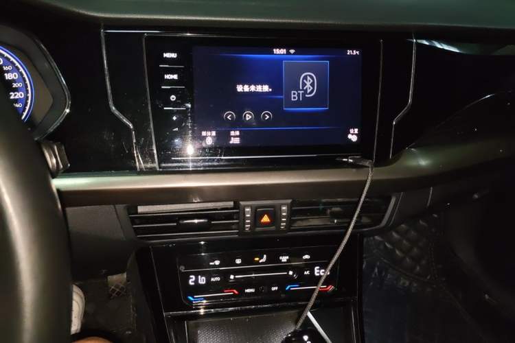 Used Volkswagen Passat New Energy 2020 430 PHEV Hybrid Elite Edition China VI Standard Audio And AC Panel