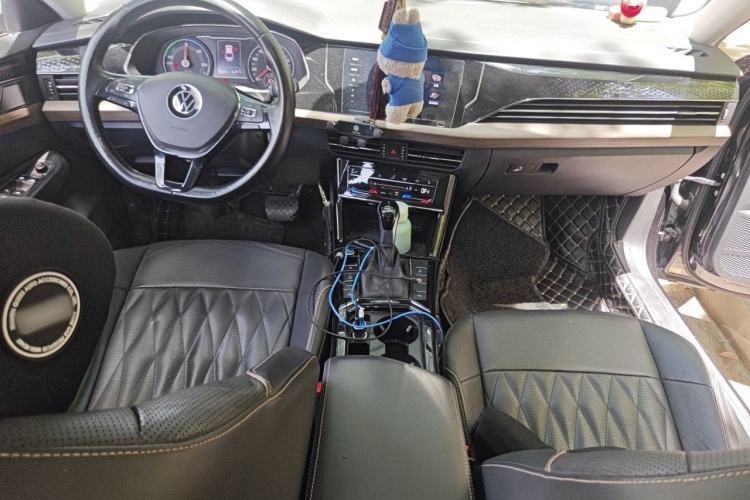 Used Volkswagen Passat New Energy 2020 430 PHEV Hybrid Luxury Version China V Standard Center Console