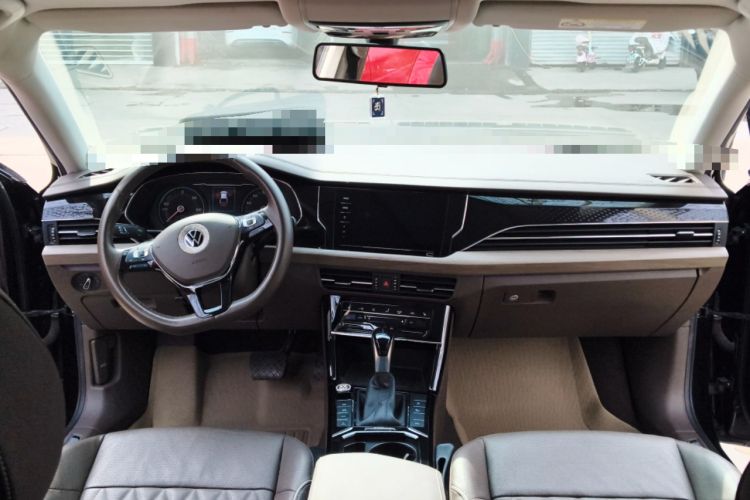 Used Volkswagen Passat New Energy 2020 430 PHEV Hybrid Luxury Edition China VI Standard Center Console