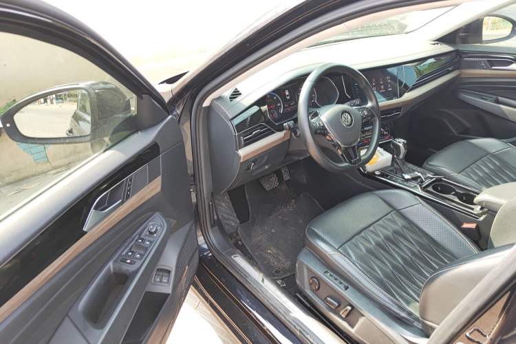 Used Volkswagen Passat New Energy 2020 430 PHEV Hybrid Luxury Edition China VI Standard Driver Seat