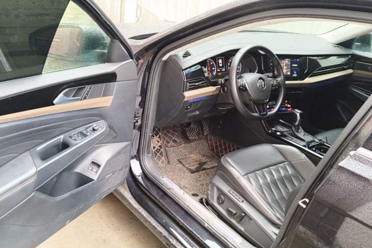 Used Volkswagen Passat New Energy 2020 430 PHEV Hybrid Luxury Edition China VI Standard Driver Seat