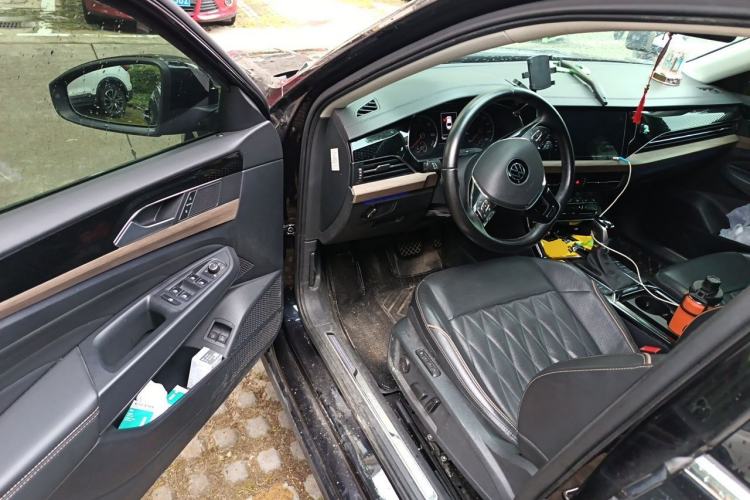 Used Volkswagen Passat New Energy 2020 430 PHEV Hybrid Luxury Edition China VI Standard Driver Seat