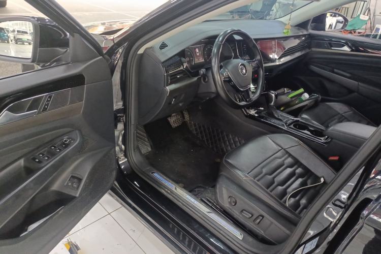 Used Volkswagen Passat New Energy 2020 430 PHEV Hybrid Elite Edition China VI Standard Driver Seat