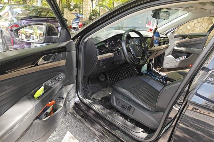 Used Volkswagen Passat New Energy 2020 430 PHEV Hybrid Luxury Version China V Standard Driver Seat
