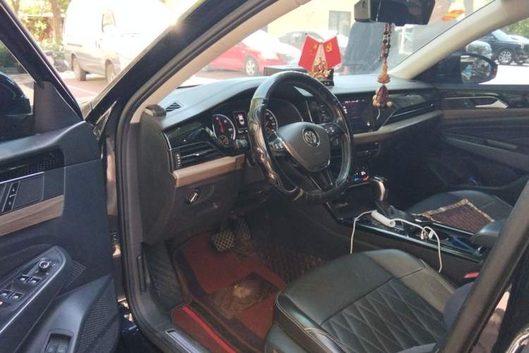 Used Volkswagen Passat New Energy 2020 430 PHEV Hybrid Luxury Edition China VI Standard Driver Seat