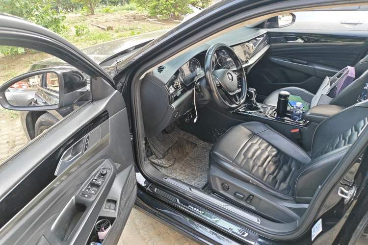 Used Volkswagen Passat New Energy 2020 430 PHEV Hybrid Elite Edition China VI Standard Driver Seat