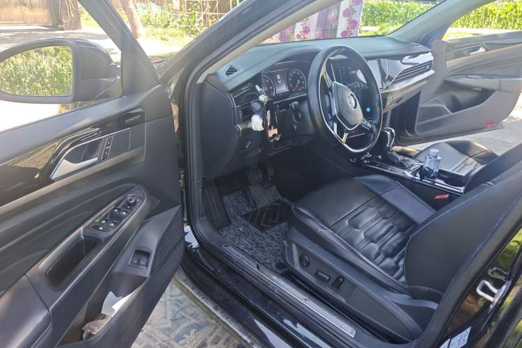 Used Volkswagen Passat New Energy 2020 430 PHEV Hybrid Elite Edition China VI Standard Driver Seat