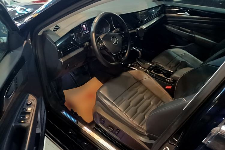 Used Volkswagen Passat New Energy 2020 430 PHEV Hybrid Elite Edition China VI Standard Driver Seat