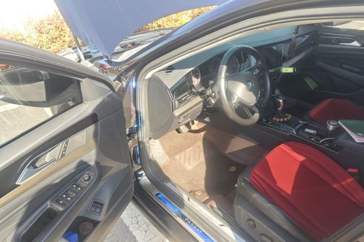 Used Volkswagen Passat New Energy 2020 430 PHEV Hybrid Elite Edition China VI Standard Driver Seat