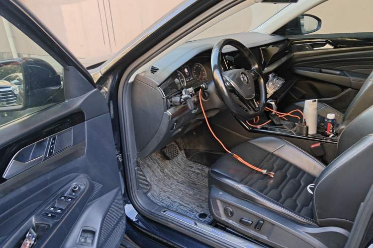 Used Volkswagen Passat New Energy 2020 430 PHEV Hybrid Elite Edition China VI Standard Driver Seat