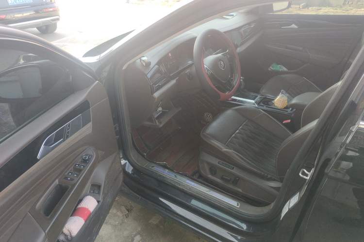 Used Volkswagen Passat New Energy 2020 430 PHEV Hybrid Luxury Edition China VI Standard Driver Seat
