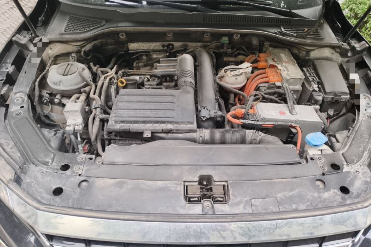 Used Volkswagen Passat New Energy 2020 430 PHEV Hybrid Luxury Edition China VI Standard Engine Bay