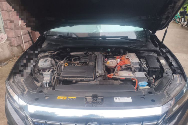 Used Volkswagen Passat New Energy 2020 430 PHEV Hybrid Luxury Edition China VI Standard Engine Bay