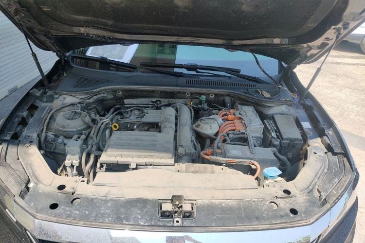 Used Volkswagen Passat New Energy  Engine Bay