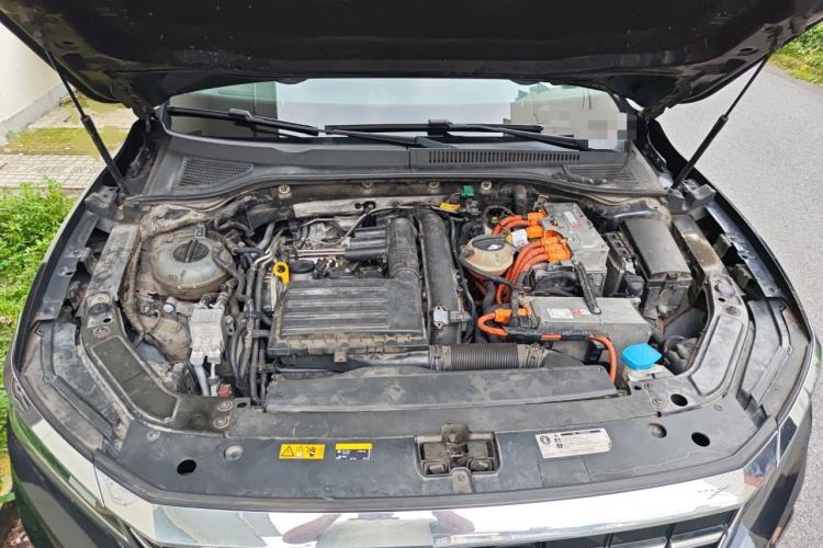Used Volkswagen Passat New Energy 2020 430 PHEV Hybrid Luxury Edition China VI Standard Engine Bay