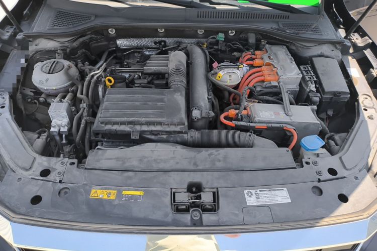 Used Volkswagen Passat New Energy 2020 430 PHEV Hybrid Luxury Edition China VI Standard Engine Bay