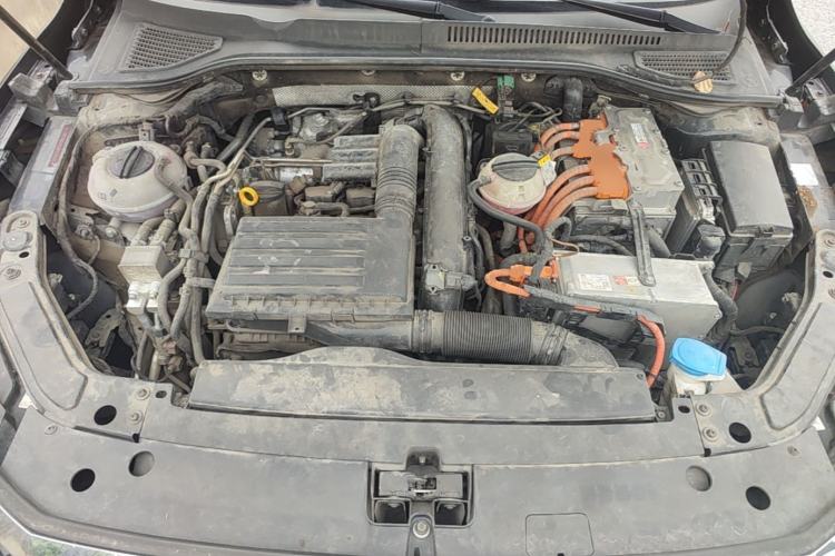 Used Volkswagen Passat New Energy 2020 430 PHEV Hybrid Elite Edition China VI Standard Engine Bay