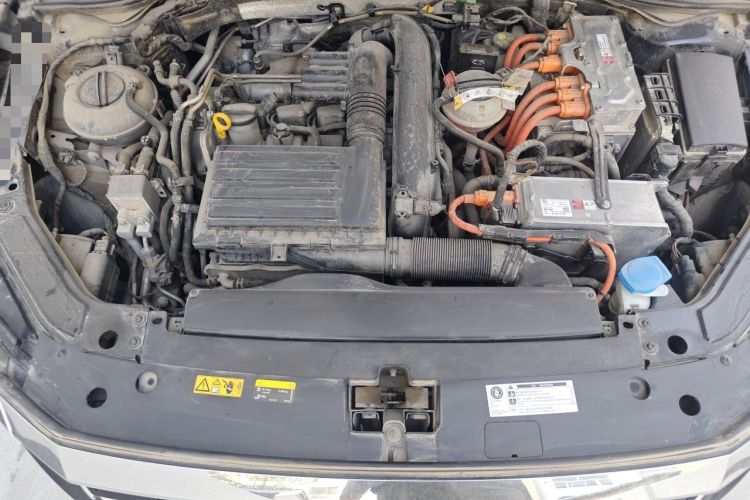 Used Volkswagen Passat New Energy 2020 430 PHEV Hybrid Luxury Edition China VI Standard Engine Bay