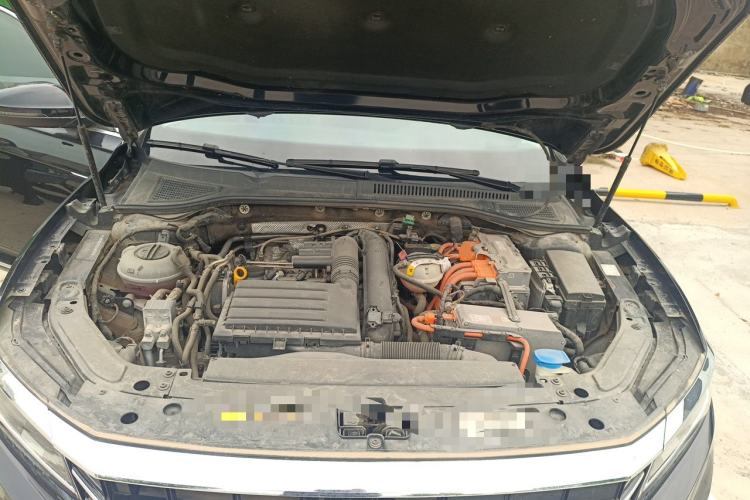 Used Volkswagen Passat New Energy 2020 430 PHEV Hybrid Luxury Edition China VI Standard Engine Bay