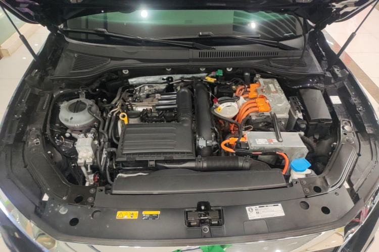 Used Volkswagen Passat New Energy 2020 430 PHEV Hybrid Elite Edition China V Standard Engine Bay