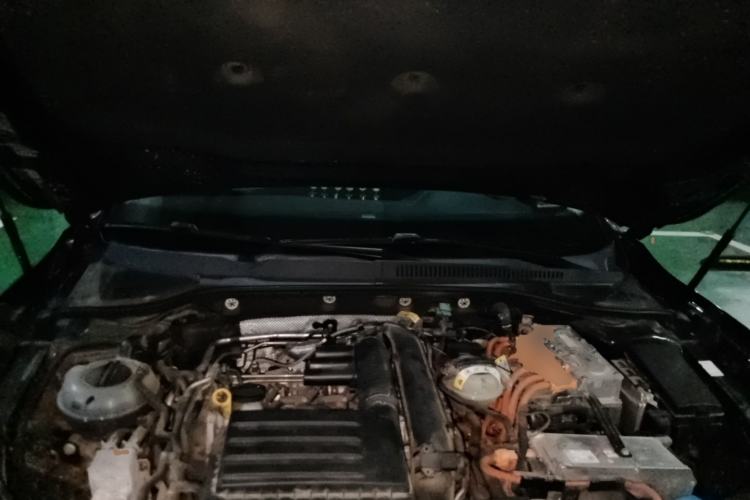 Used Volkswagen Passat New Energy 2020 430 PHEV Hybrid Luxury Edition China VI Standard Engine Bay