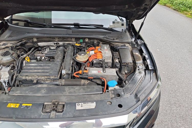 Used Volkswagen Passat New Energy 2020 430 PHEV Hybrid Luxury Edition China VI Standard Engine Bay Left