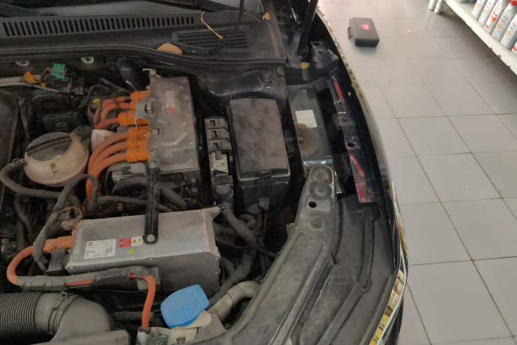 Used Volkswagen Passat New Energy 2020 430 PHEV Hybrid Elite Edition China VI Standard Engine Bay Left
