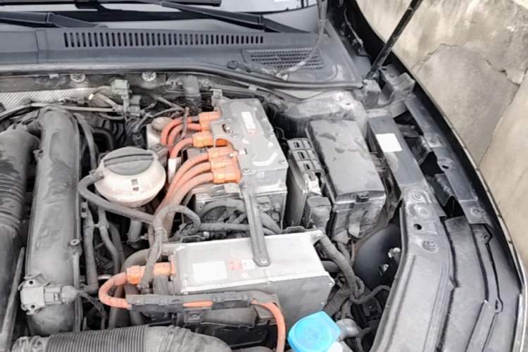 Used Volkswagen Passat New Energy 2020 430 PHEV Hybrid Elite Edition China VI Standard Engine Bay Left