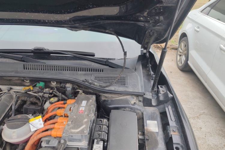 Used Volkswagen Passat New Energy 2020 430 PHEV Hybrid Elite Edition China V Standard Engine Bay Left