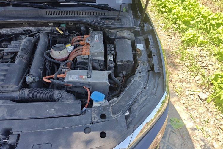 Used Volkswagen Passat New Energy 2020 430 PHEV Hybrid Elite Edition China VI Standard Engine Bay Left