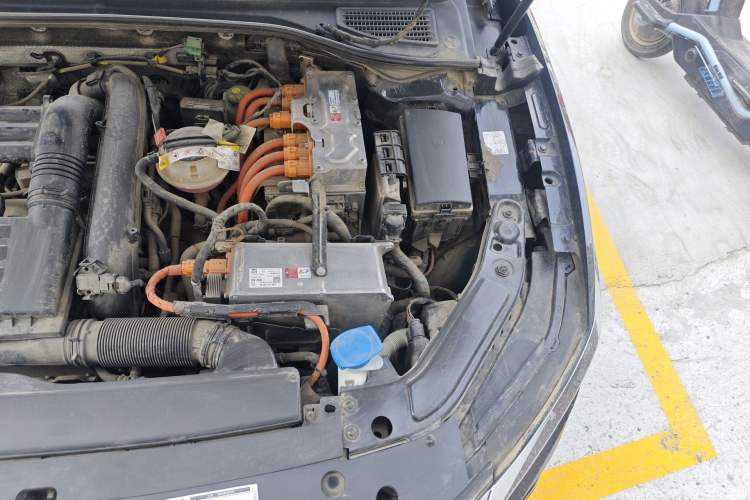 Used Volkswagen Passat New Energy 2020 430 PHEV Hybrid Luxury Edition China VI Standard Engine Bay Left