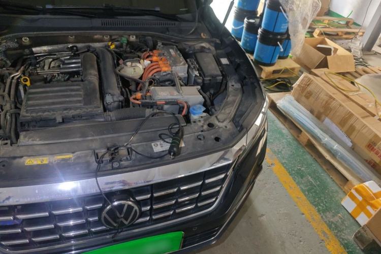 Used Volkswagen Passat New Energy 2020 430 PHEV Hybrid Luxury Edition China VI Standard Engine Bay Left