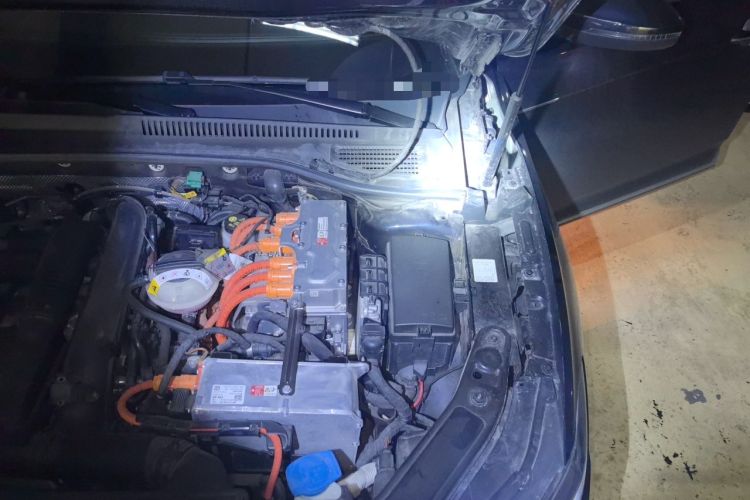 Used Volkswagen Passat New Energy 2020 430 PHEV Hybrid Luxury Edition China VI Standard Engine Bay Left