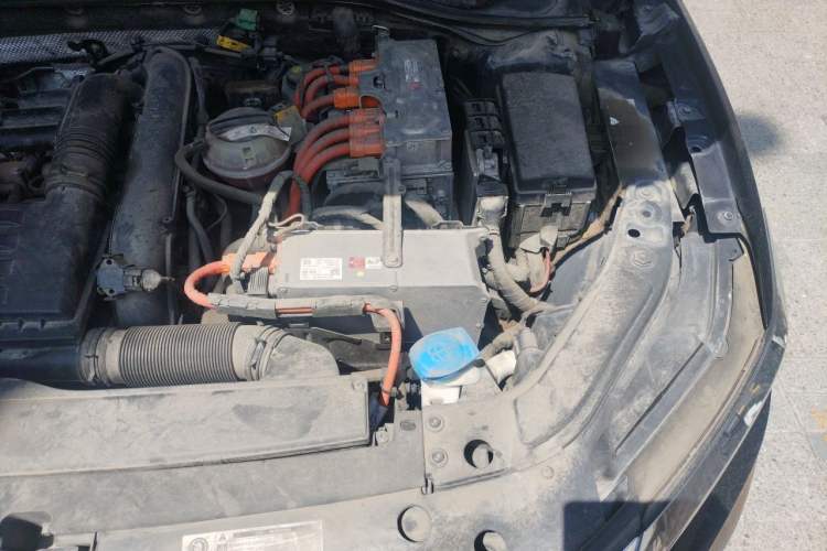 Used Volkswagen Passat New Energy 2020 430 PHEV Hybrid Luxury Edition China VI Standard Engine Bay Left
