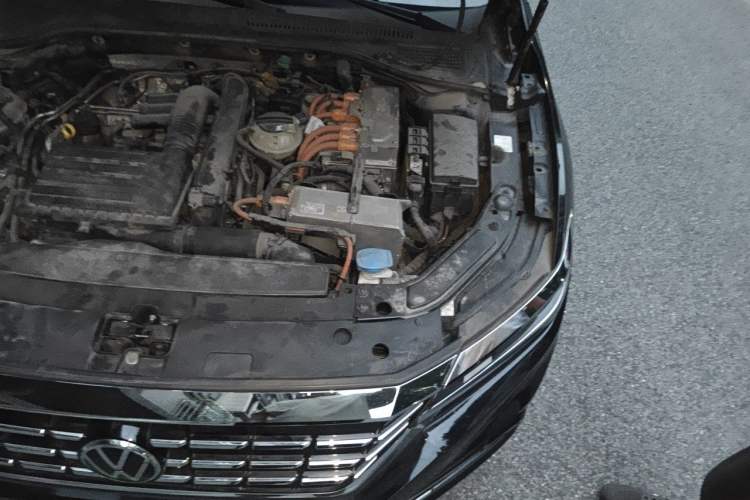 Used Volkswagen Passat New Energy 2020 430 PHEV Hybrid Elite Edition China VI Standard Engine Bay Left