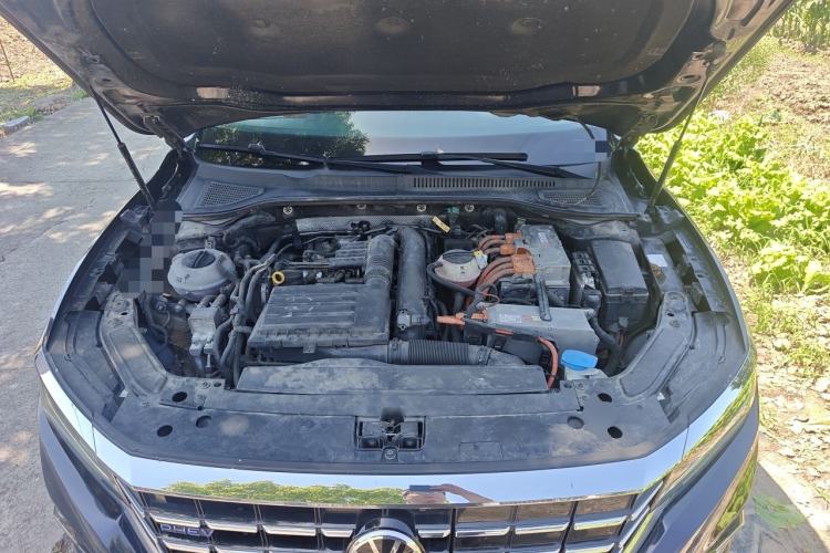 Used Volkswagen Passat New Energy 2020 430 PHEV Hybrid Elite Edition China VI Standard Engine Bay