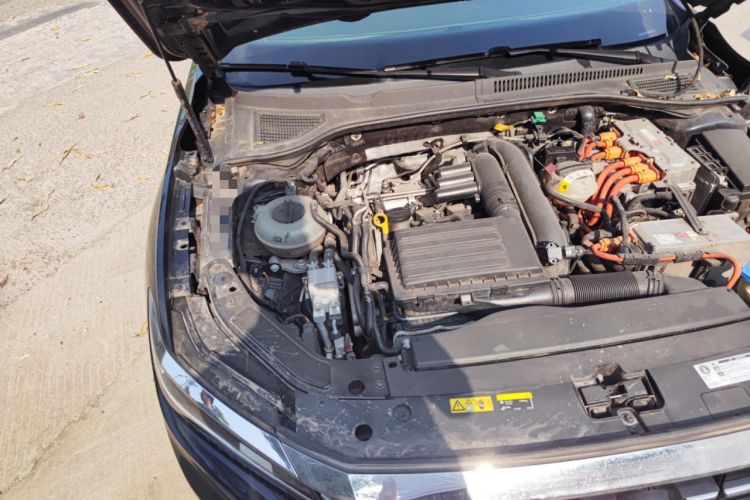 Used Volkswagen Passat New Energy 2020 430 PHEV Hybrid Luxury Edition China VI Standard Engine Bay Right