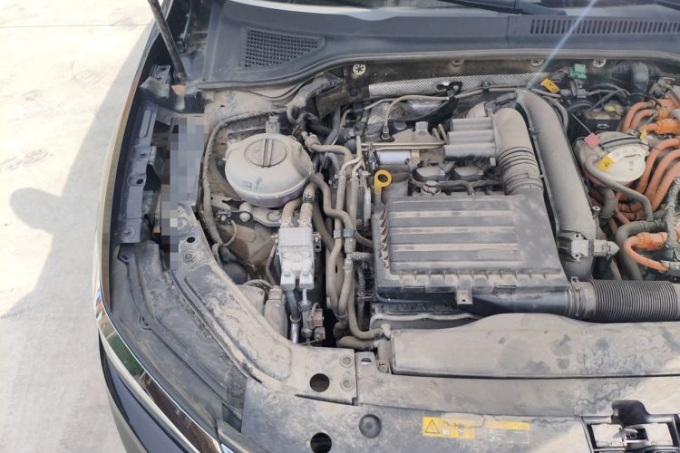 Used Volkswagen Passat New Energy 2020 430 PHEV Hybrid Luxury Edition China VI Standard Engine Bay Right
