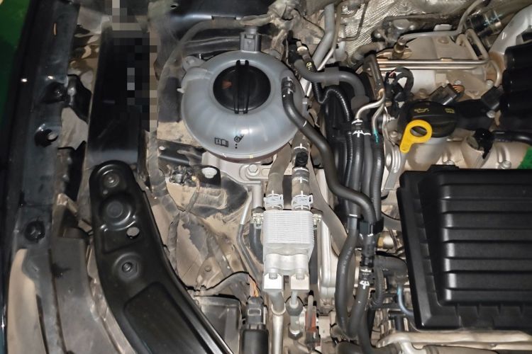 Used Volkswagen Passat New Energy 2020 430 PHEV Hybrid Luxury Edition China VI Standard Engine Bay Right