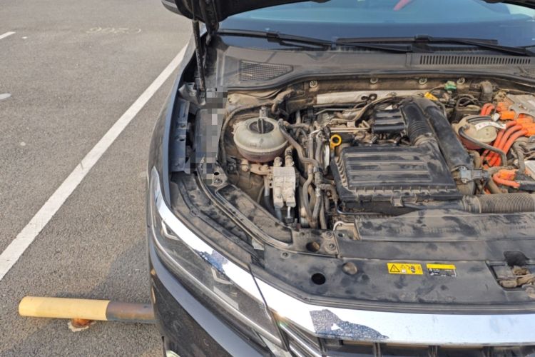 Used Volkswagen Passat New Energy 2020 430 PHEV Hybrid Elite Edition China VI Standard Engine Bay Right