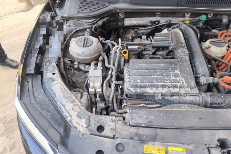 Used Volkswagen Passat New Energy 2020 430 PHEV Hybrid Luxury Edition China VI Standard Engine Bay Right