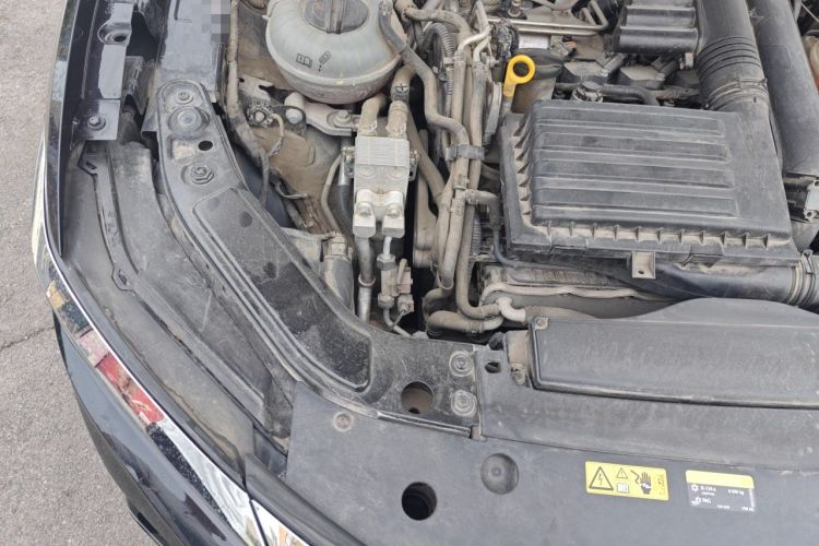 Used Volkswagen Passat New Energy 2020 430 PHEV Hybrid Luxury Edition China VI Standard Engine Bay Right