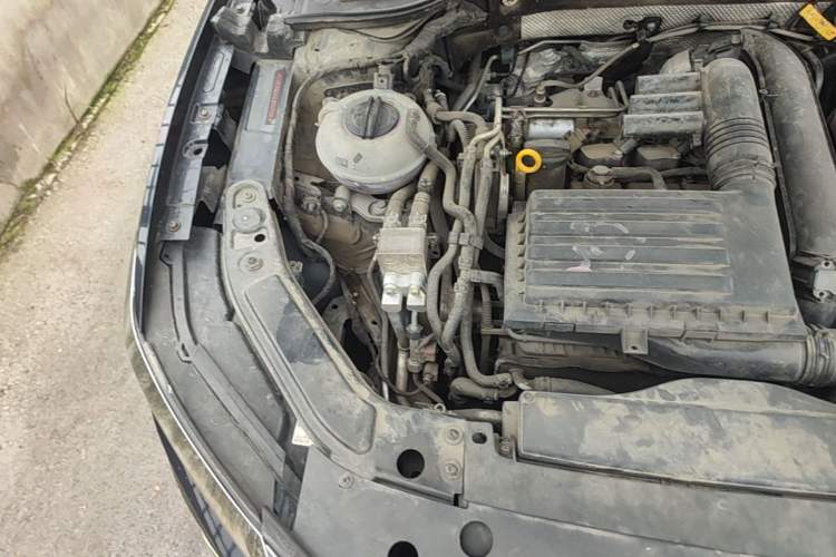 Used Volkswagen Passat New Energy 2020 430 PHEV Hybrid Elite Edition China VI Standard Engine Bay Right
