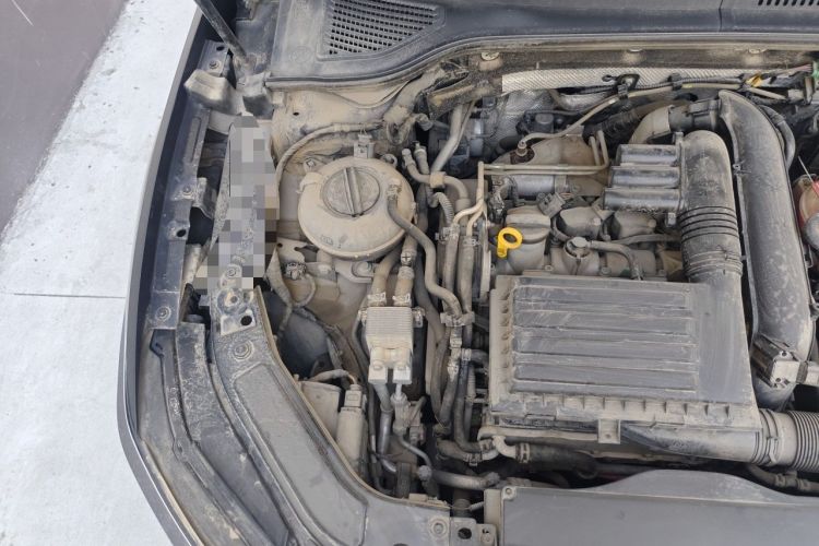 Used Volkswagen Passat New Energy 2020 430 PHEV Hybrid Luxury Edition China VI Standard Engine Bay Right