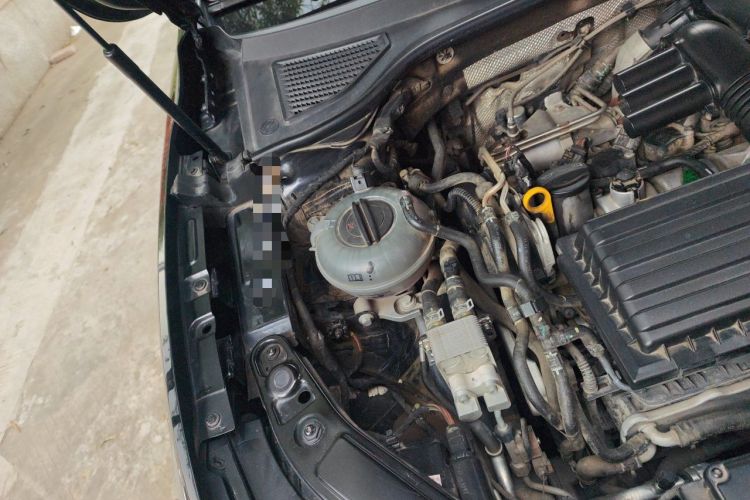 Used Volkswagen Passat New Energy 2020 430 PHEV Hybrid Luxury Edition China VI Standard Engine Bay Right